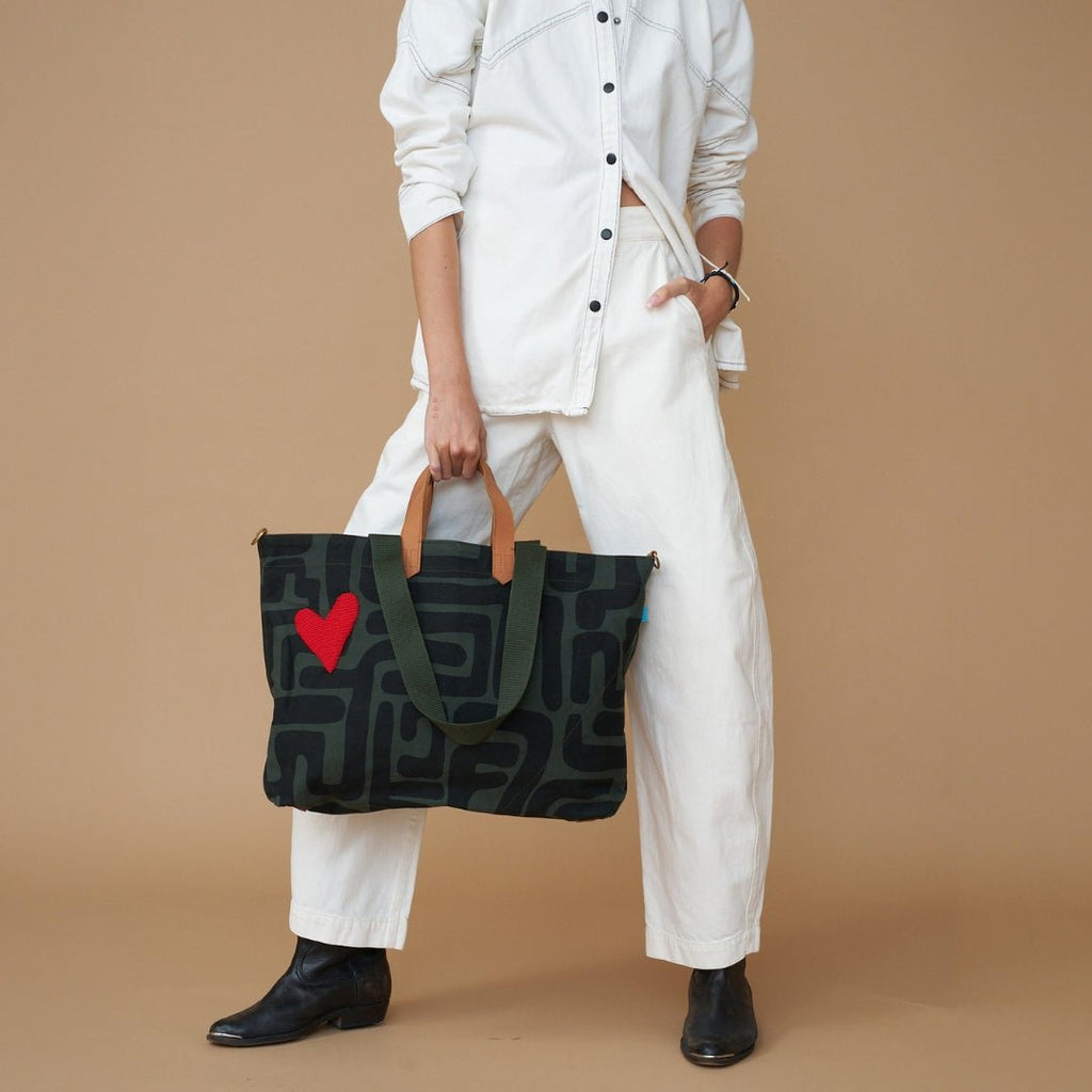 Carryall Bag - Safari Kuba with Red Beaded Heart - Che Cose Belle