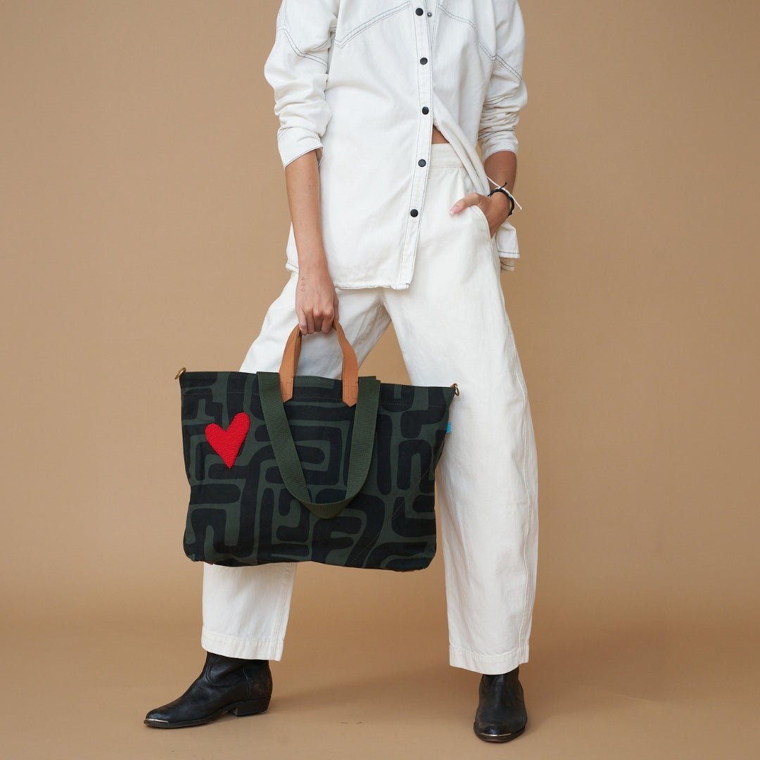 Carryall Bag - Safari Kuba with Red Beaded Heart - Che Cose Belle