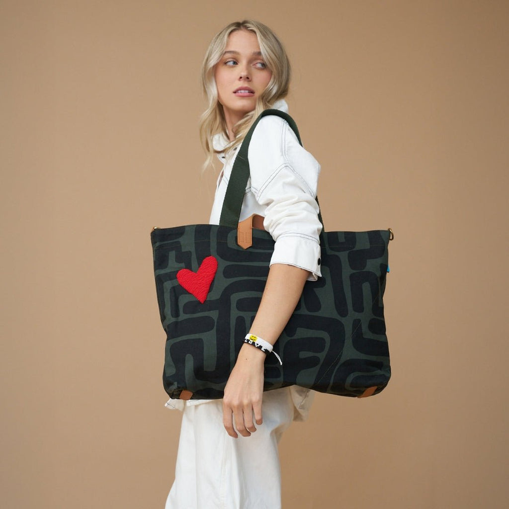 Carryall Bag - Safari Kuba with Red Beaded Heart - Che Cose Belle