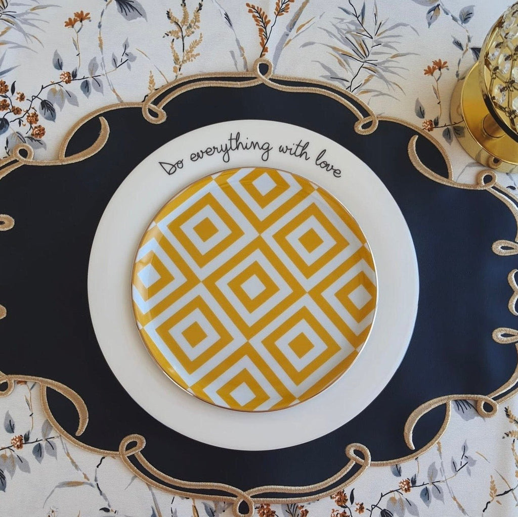 CELESTIA BLACK OVAL FAUX LEATHER PLACEMAT & NAPKIN & COASTER SET (Set Of 4) - Che Cose Belle