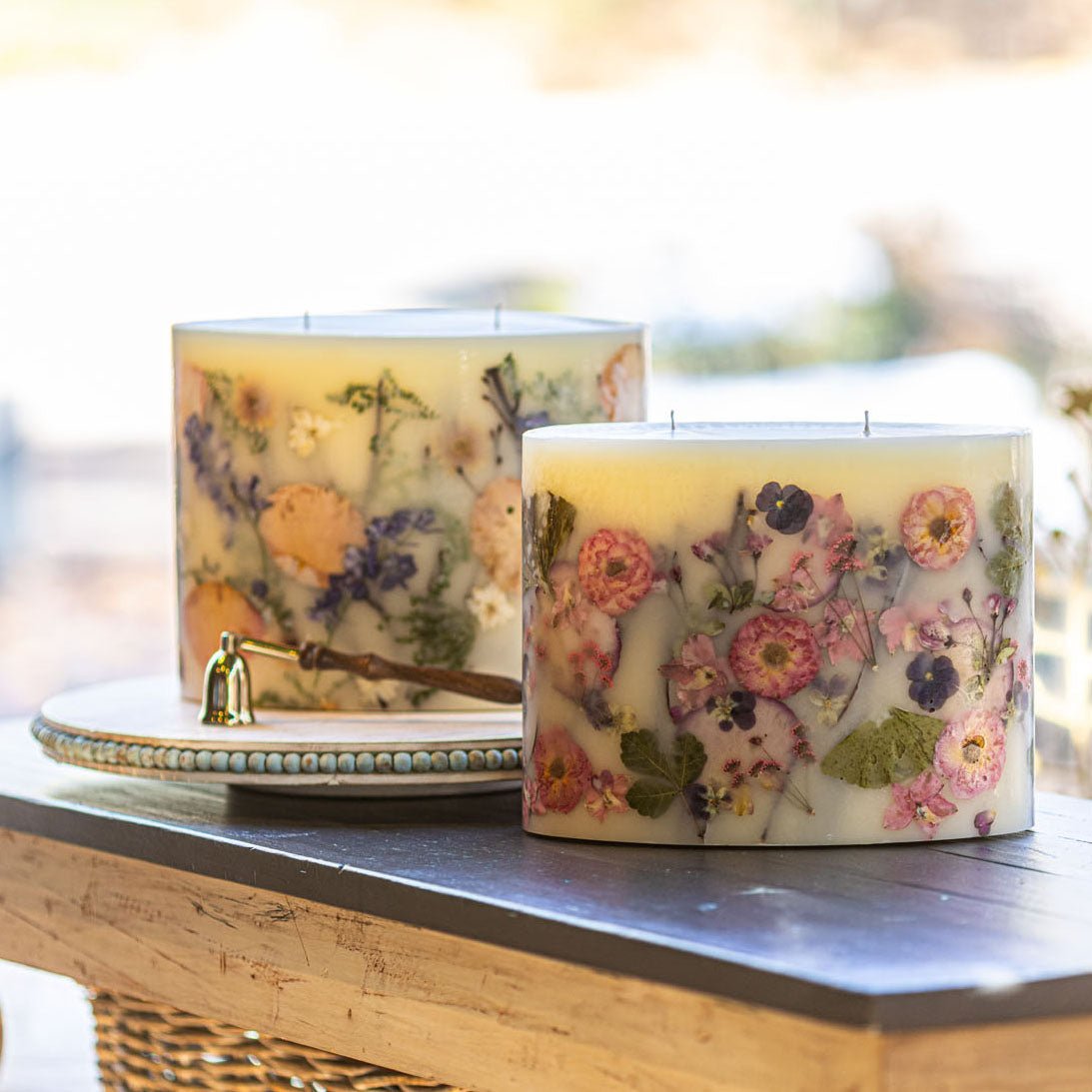 Centerpiece Botanical Candle - Blushing Rosewood - Che Cose Belle
