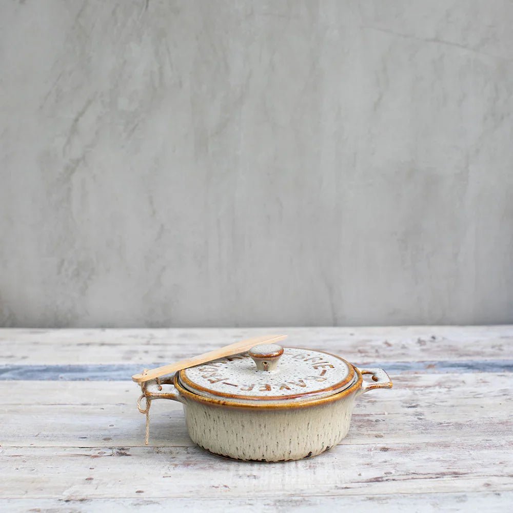 Ceramic Brie Baker with Bamboo Spreader - Che Cose Belle