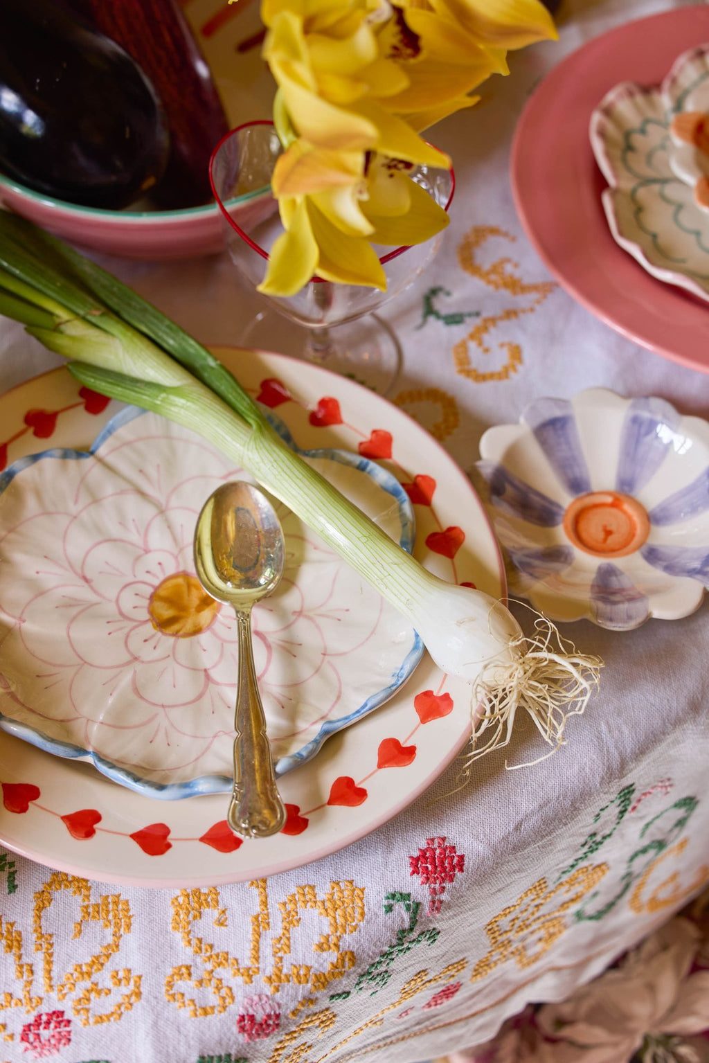 Ceramic Flower Shaped Side Plate with Blue Border - Che Cose Belle