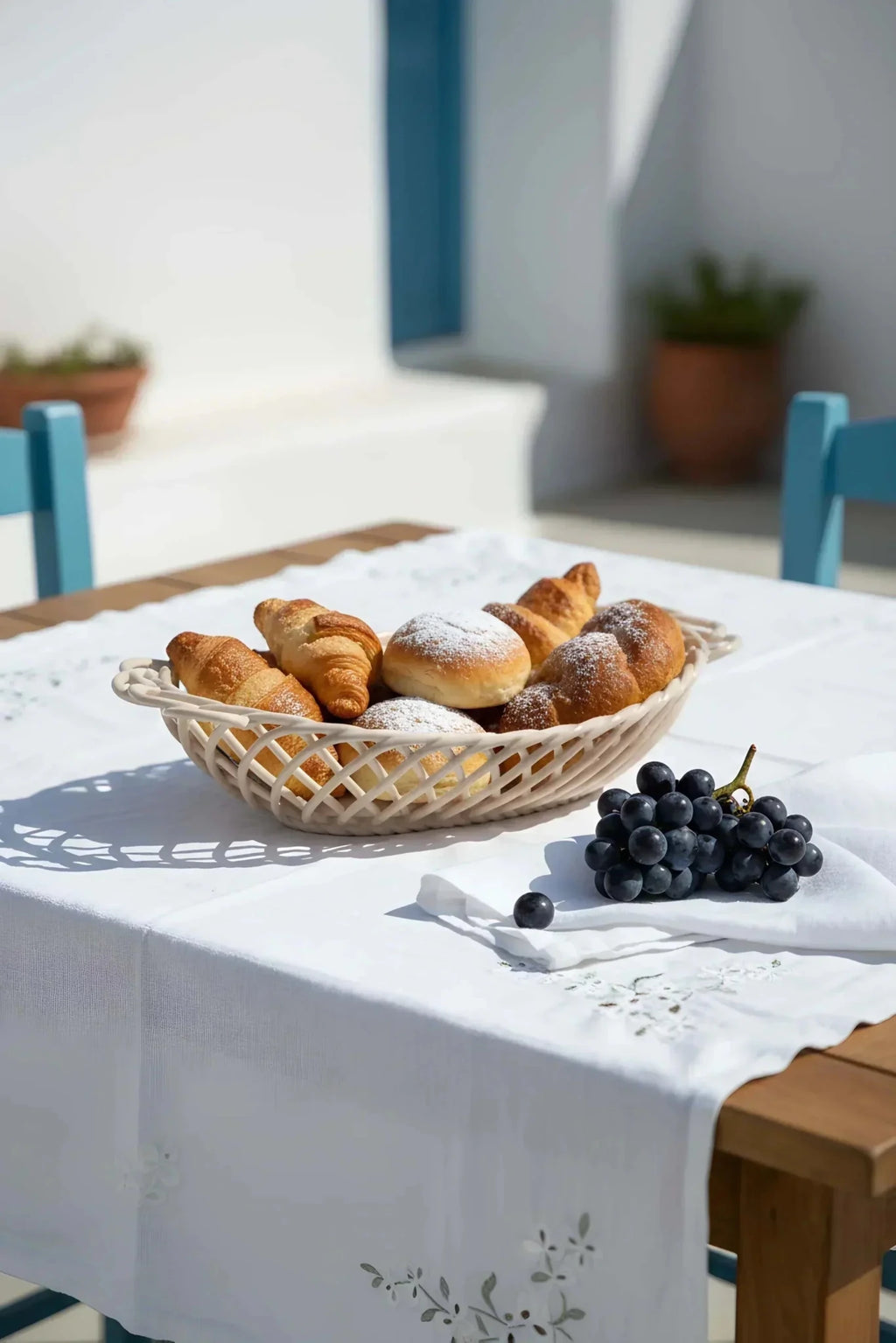 Ceramic Oval Basket – Hand - Woven Dish in White, Beige & Pink Glazed Porcelain - Che Cose Belle