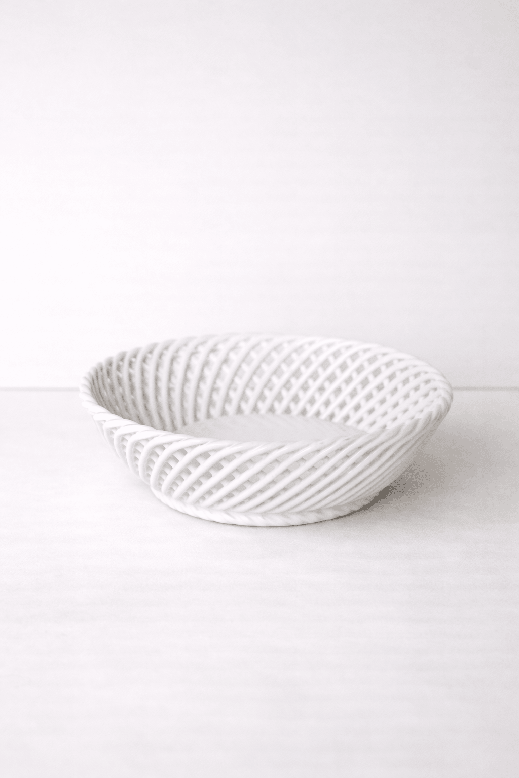 Ceramic Round Hand - Woven Basket – White, Beige & Pink Glazed Porcelain - Che Cose Belle