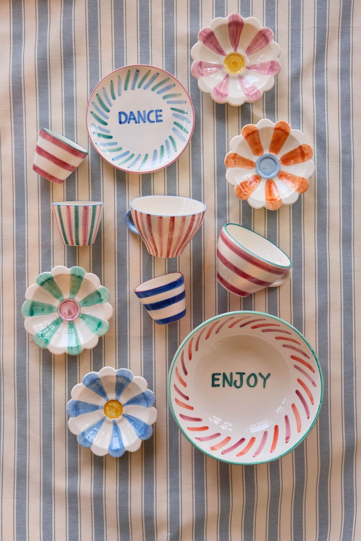 Ceramic Tea Cup with Hand Painted Stripes - 5.0 oz - Che Cose Belle