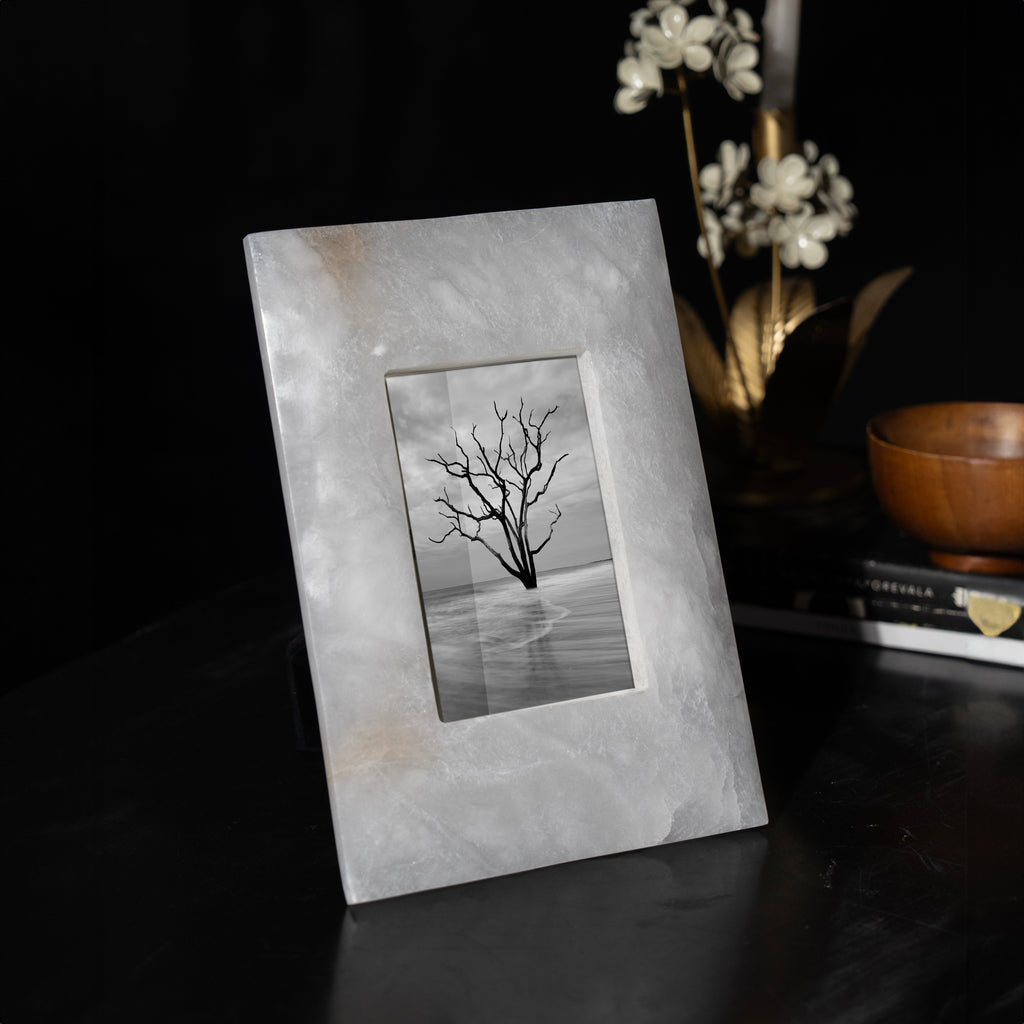 Santo Alabaster Frame