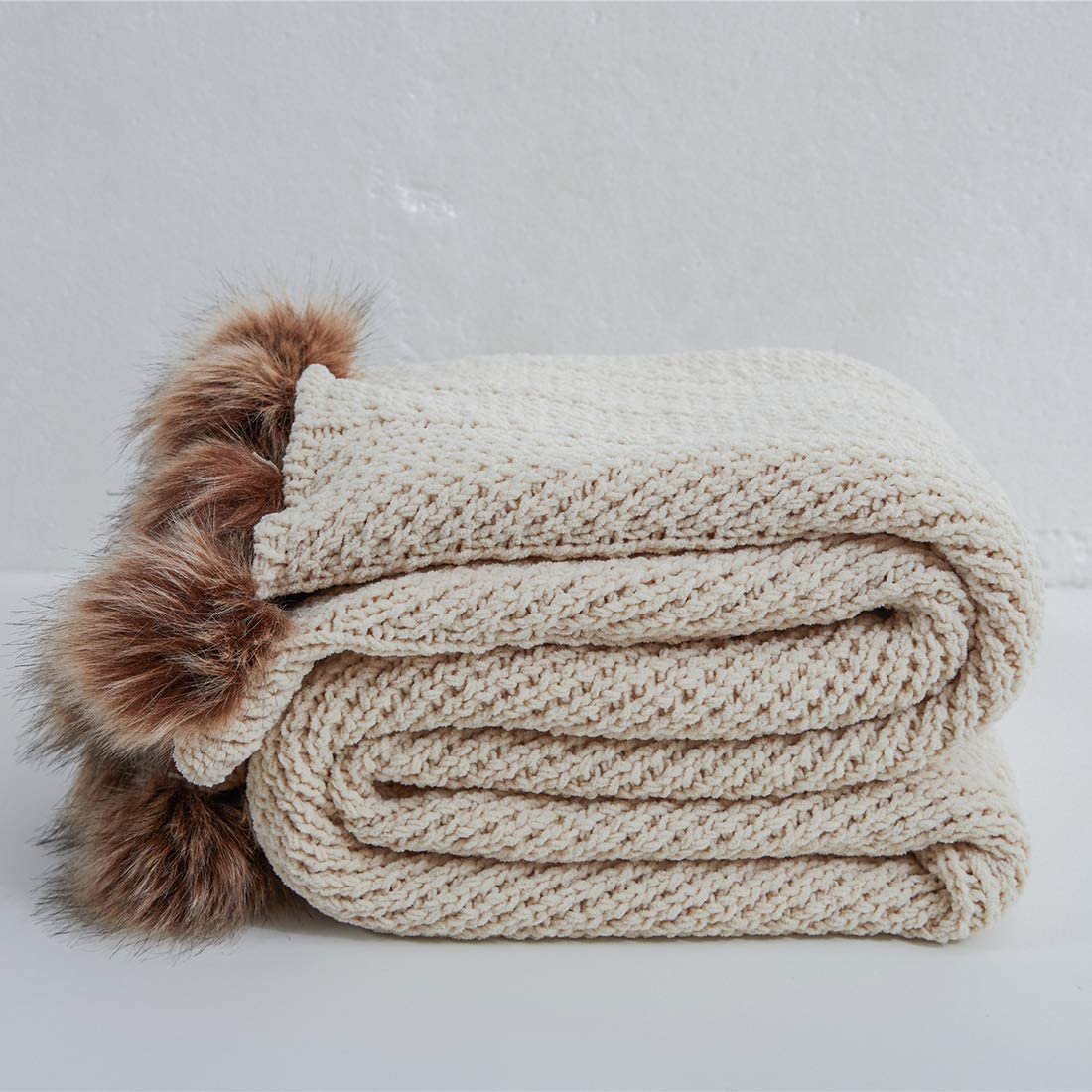 Chenille Throw with Pom Poms - 51"x63" - Che Cose Belle