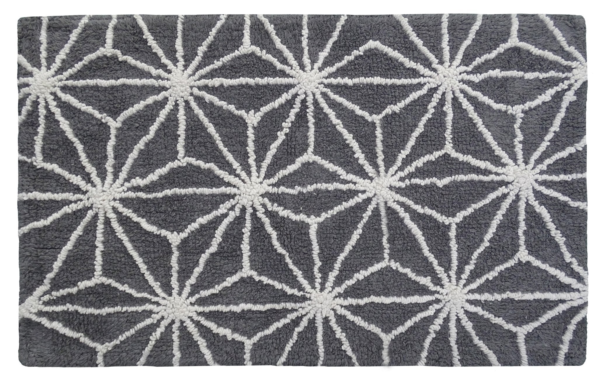 CHICOS HOME Bath Rug Geometric Pattern in Grey & Ivory - Che Cose Belle