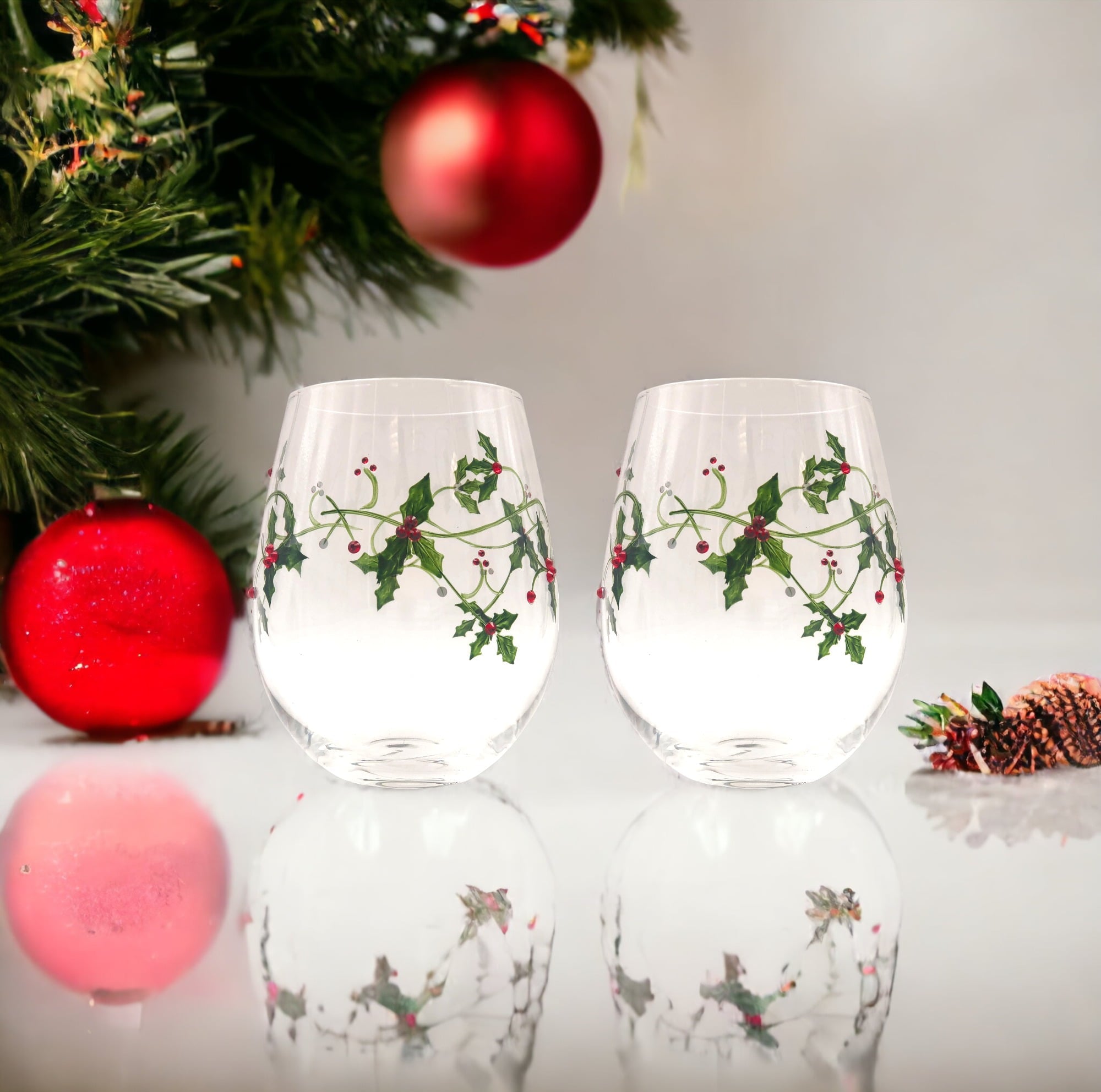 Christmas Holly Stemless Wine Glasses - Che Cose Belle