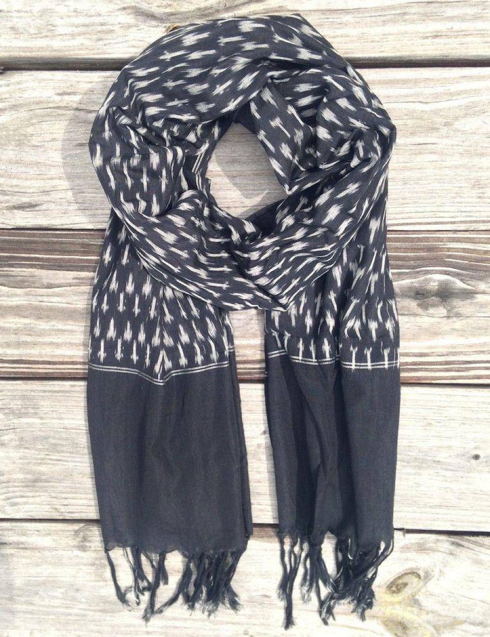 Classic Black Scarf - Che Cose Belle