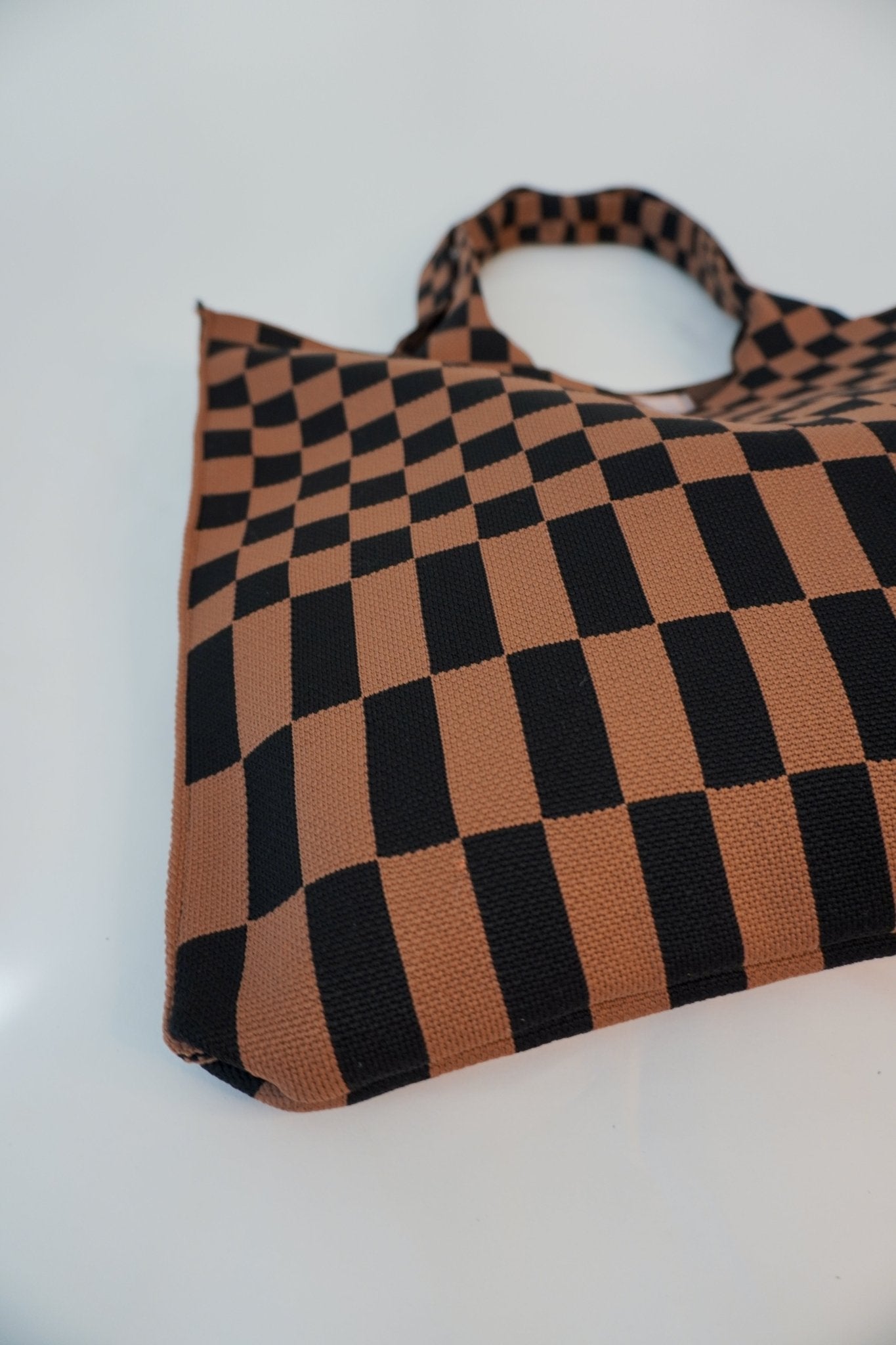 Classic Checkered Skinny Tote - Che Cose Belle