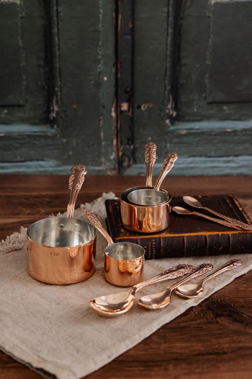 CMK Vintage Inspired Measuring Cups (Set of 4) - Che Cose Belle