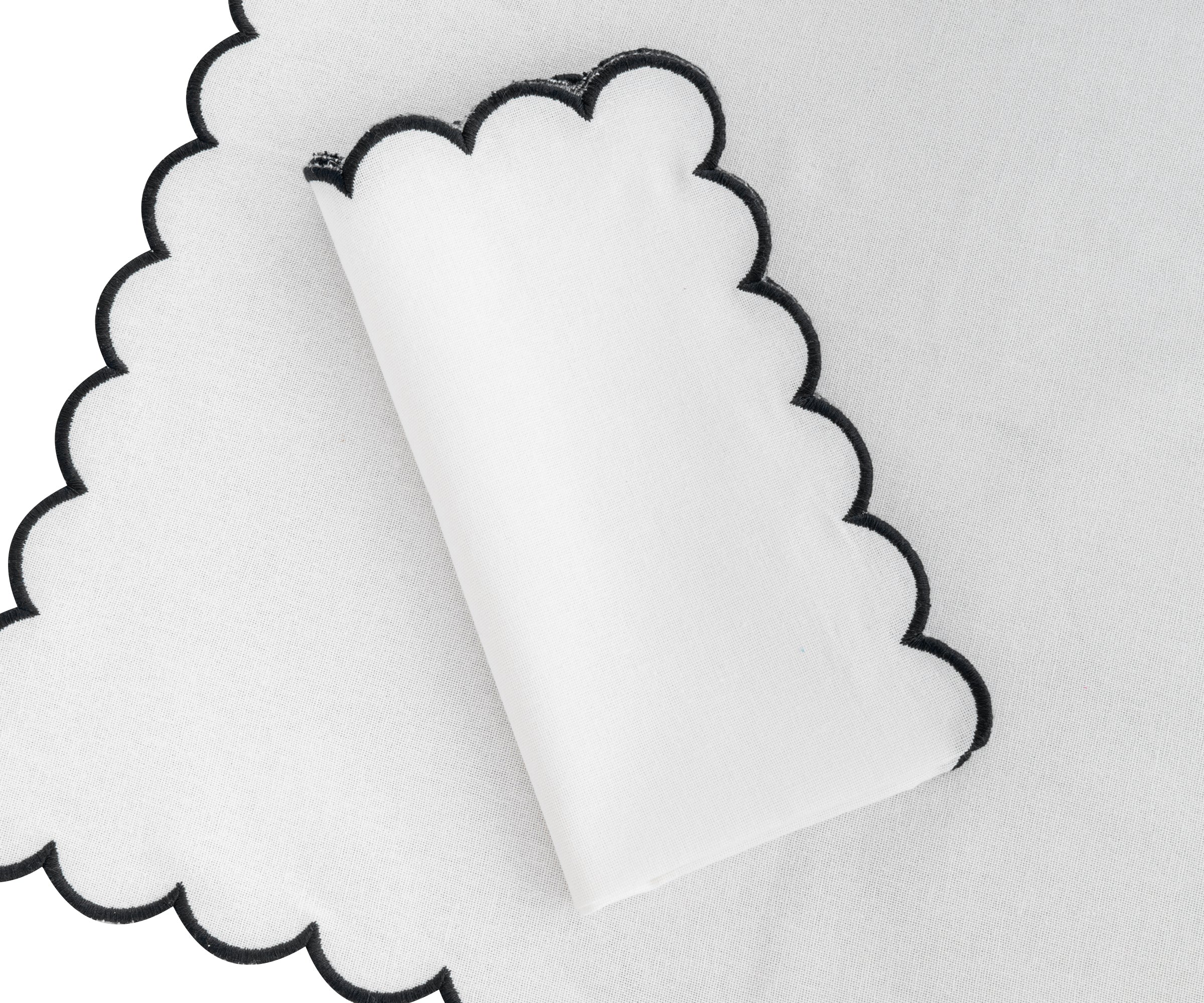 Scalloped Edge Linen Napkins