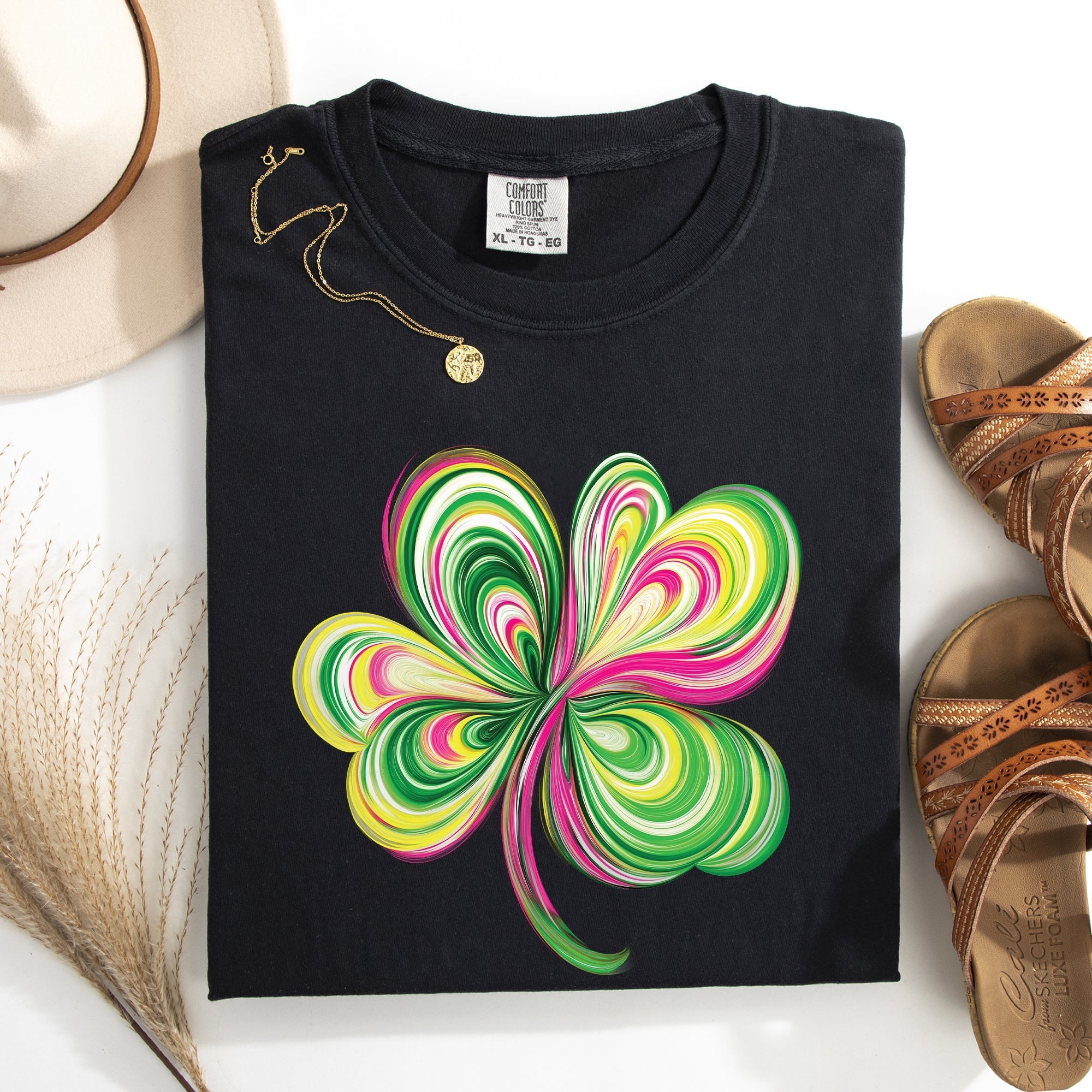 Colorful, Painted, St Patrick's Day, Shamrock, Clover, Lucky, Leprechaun Tshirt Comfort Colors T-Shirt - Che Cose Belle