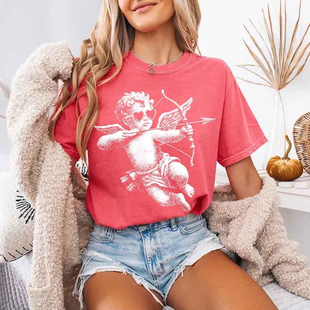 Comfort Colors Halftone Cupid V-Day Tee – Pixel Art Valentine T-shirt - Che Cose Belle