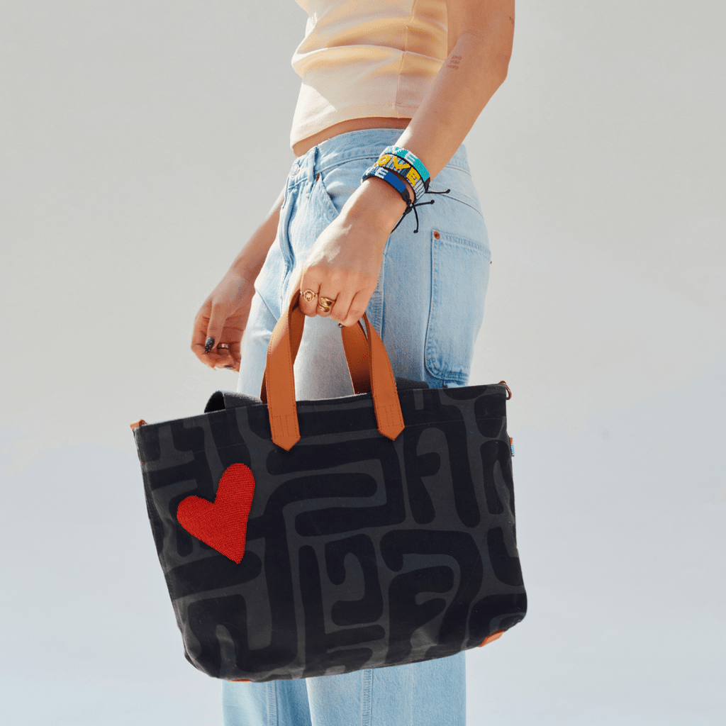 Commuter - Safari Kuba with Red Beaded Heart - Che Cose Belle
