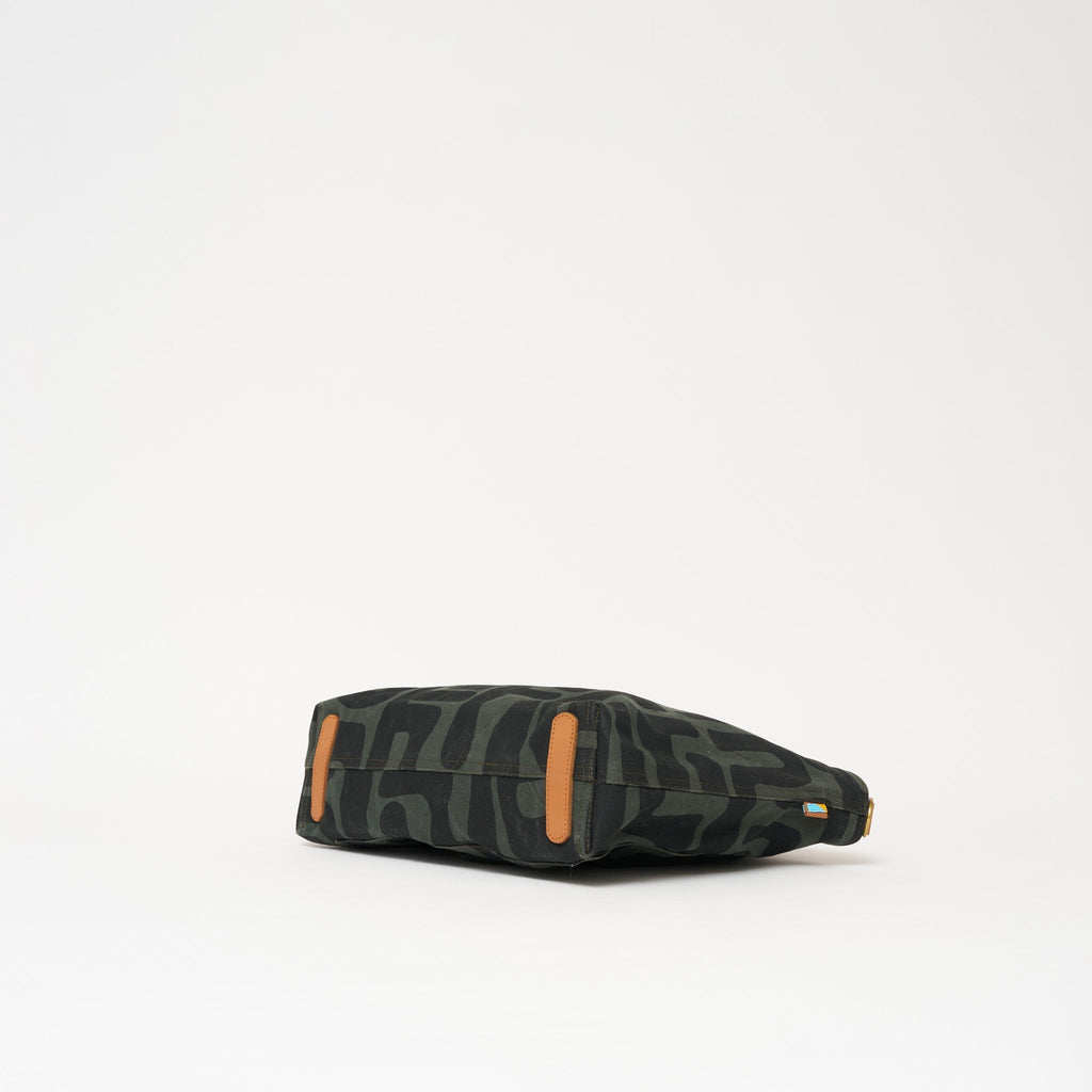Commuter - Safari Kuba with Red Beaded Heart - Che Cose Belle