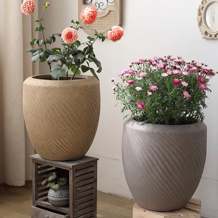 Comtemporary Swirl Planter - Che Cose Belle