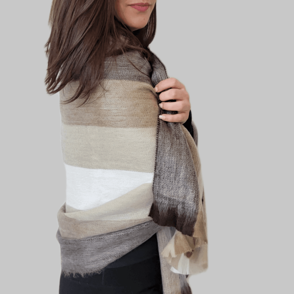 Condor - Alpaca Wool Shawl - Handmade Wool Shawl - Che Cose Belle
