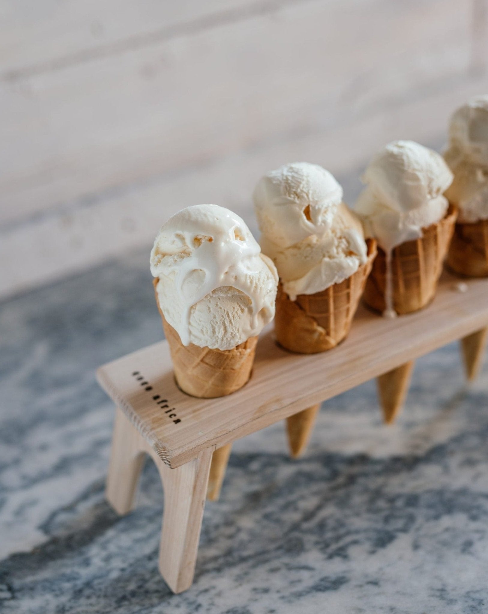 Cone & Canape Serving Stand - Che Cose Belle
