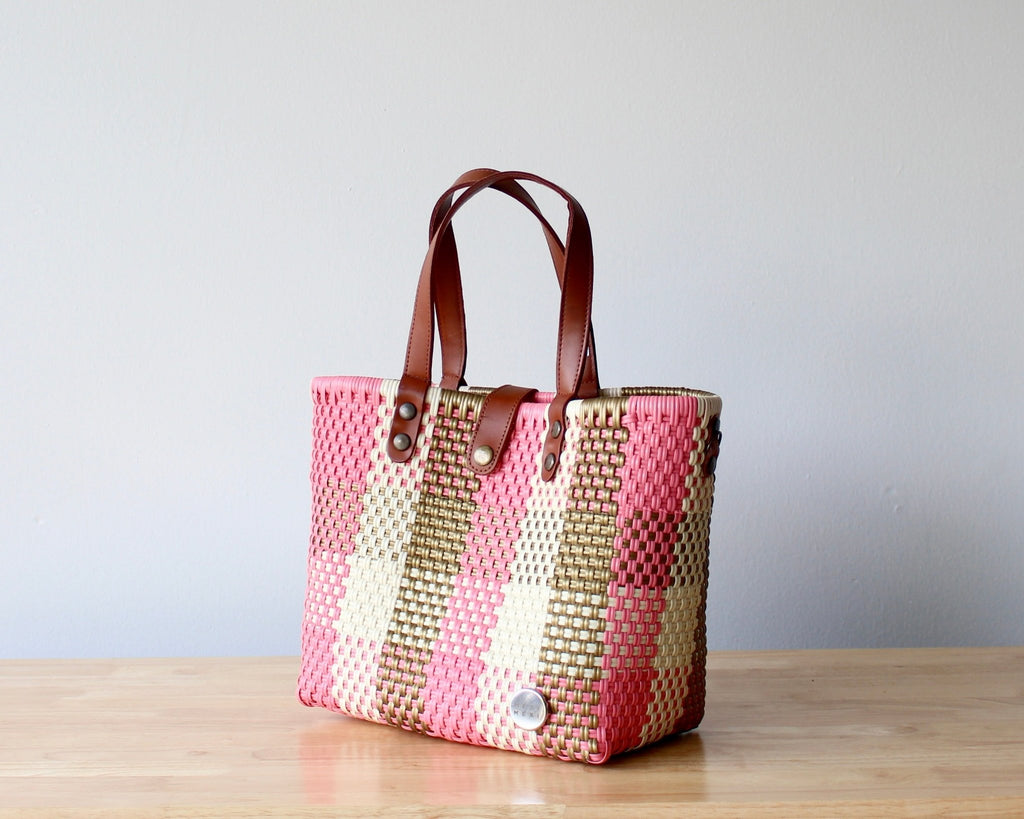 Coral & Gold Handwoven Purse by MexiMexi - Che Cose Belle