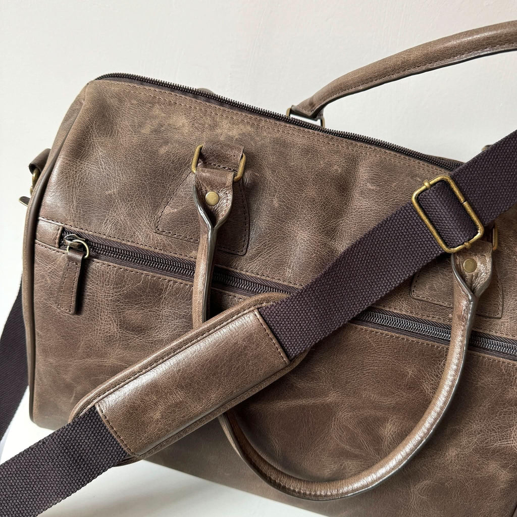 Crazy Horse Leather Weekender Travel Bag - Che Cose Belle