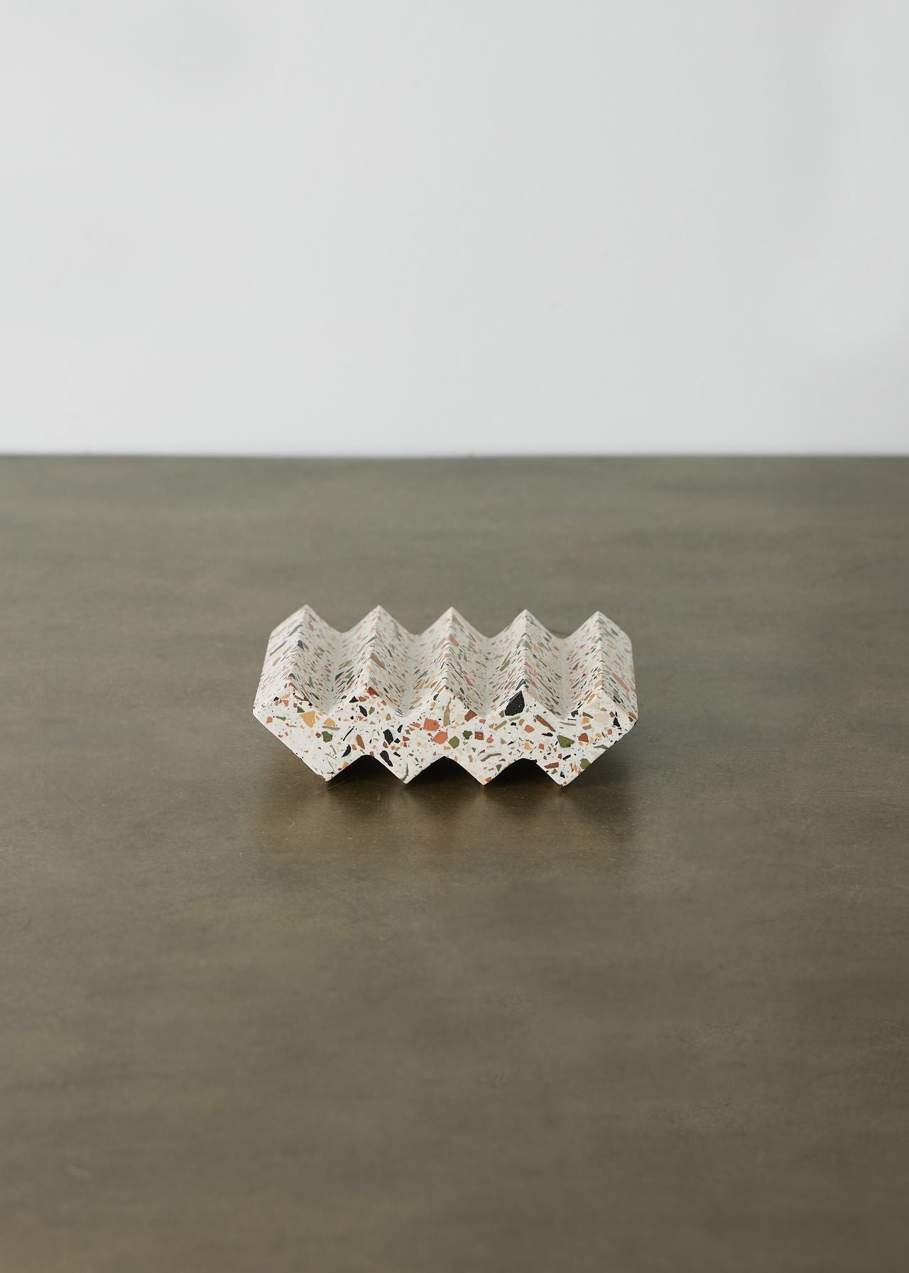 Zig-Zag Neutral Terrazzo Soap Dish