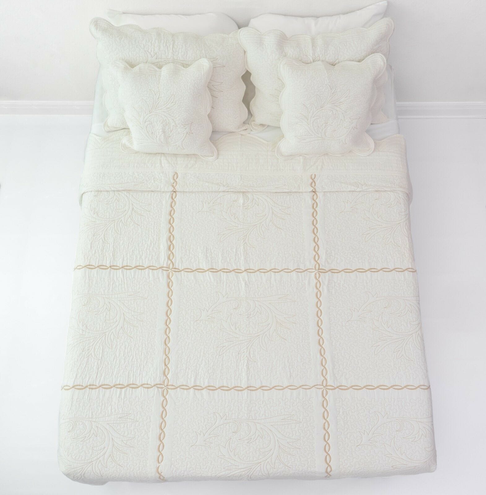 DaDa Bedding Elegant Cottage Ivory White Floral Matelassé Cotton Pillow Sham - Queen Size 20" x 30" (DXJ101796) - Che Cose Belle