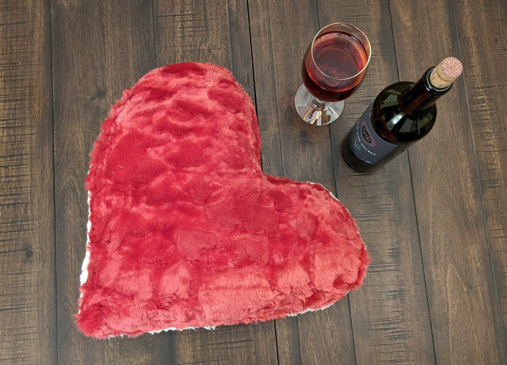 DaDa Bedding Luxury Romantic Valentine Heart Shaped Red Throw Pillow - 16” x 14” - Che Cose Belle