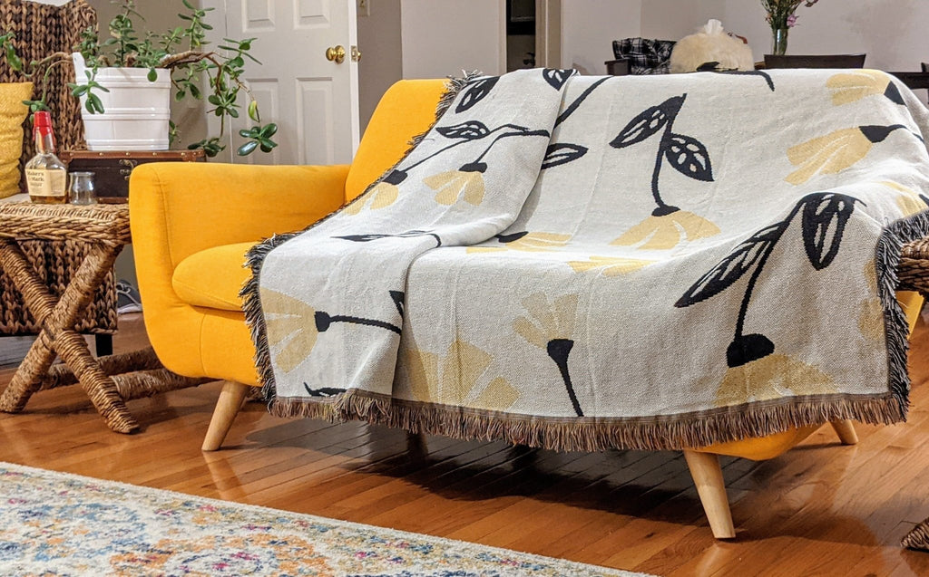DaDa Bedding Yellow Fleur Botanical Sunshine Golden Floral Woven Tapestry Throw Blanket - 50” x 60” (18112) - Che Cose Belle