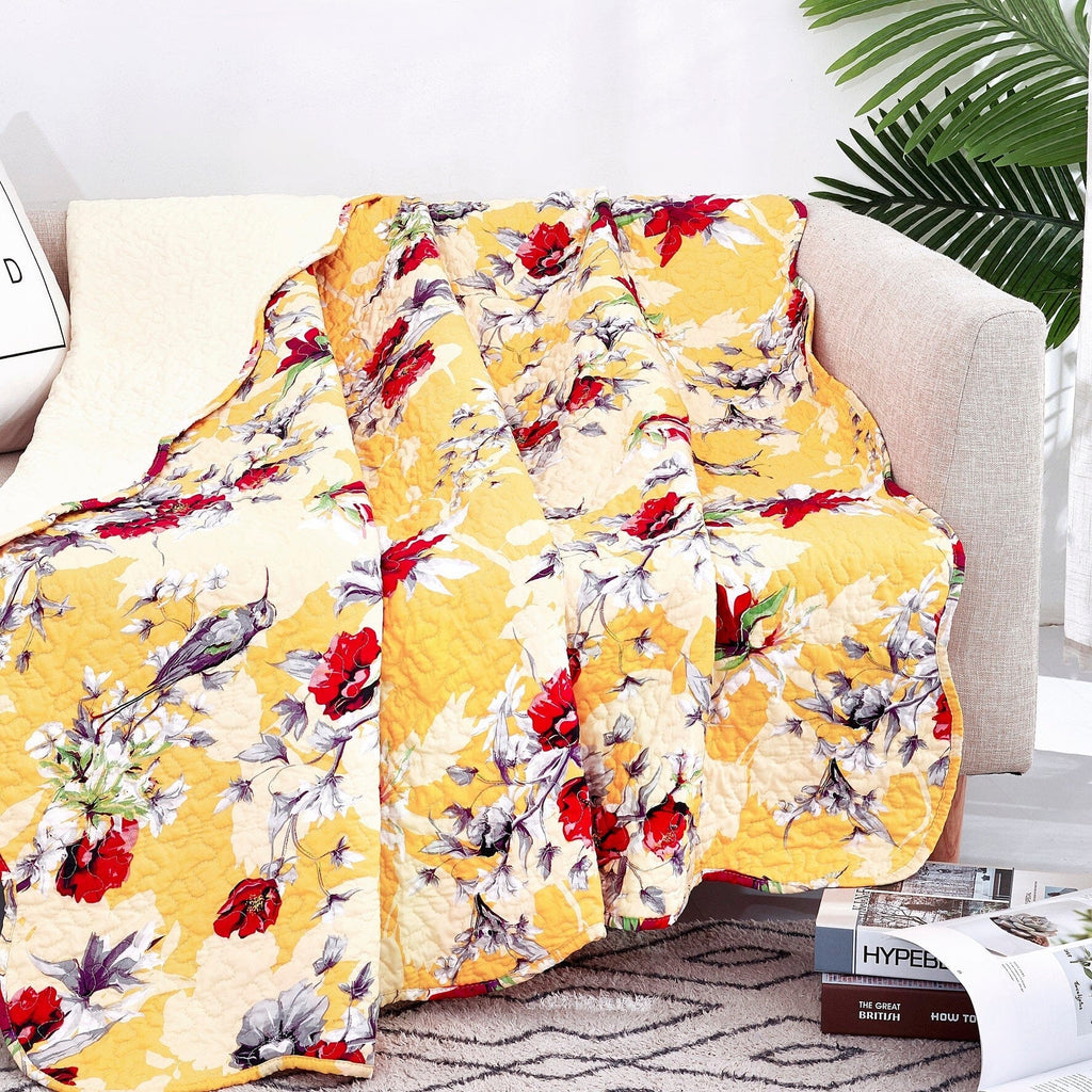 DaDa Bedding Yellow Floral Quilted Throw Blanket - Hummingbirds Farmhouse Red Flowers for Couch, Sofa or Bed- Scalloped Edges - 50 x 60 - Che Cose Belle