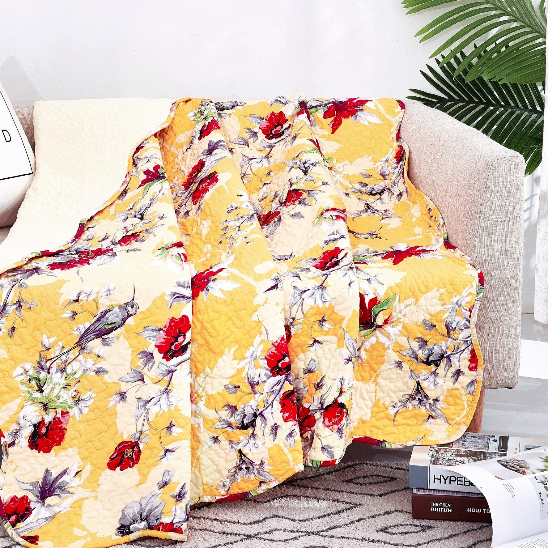 DaDa Bedding Yellow Floral Quilted Throw Blanket - Hummingbirds Farmhouse Red Flowers for Couch, Sofa or Bed- Scalloped Edges - 50 x 60 - Che Cose Belle