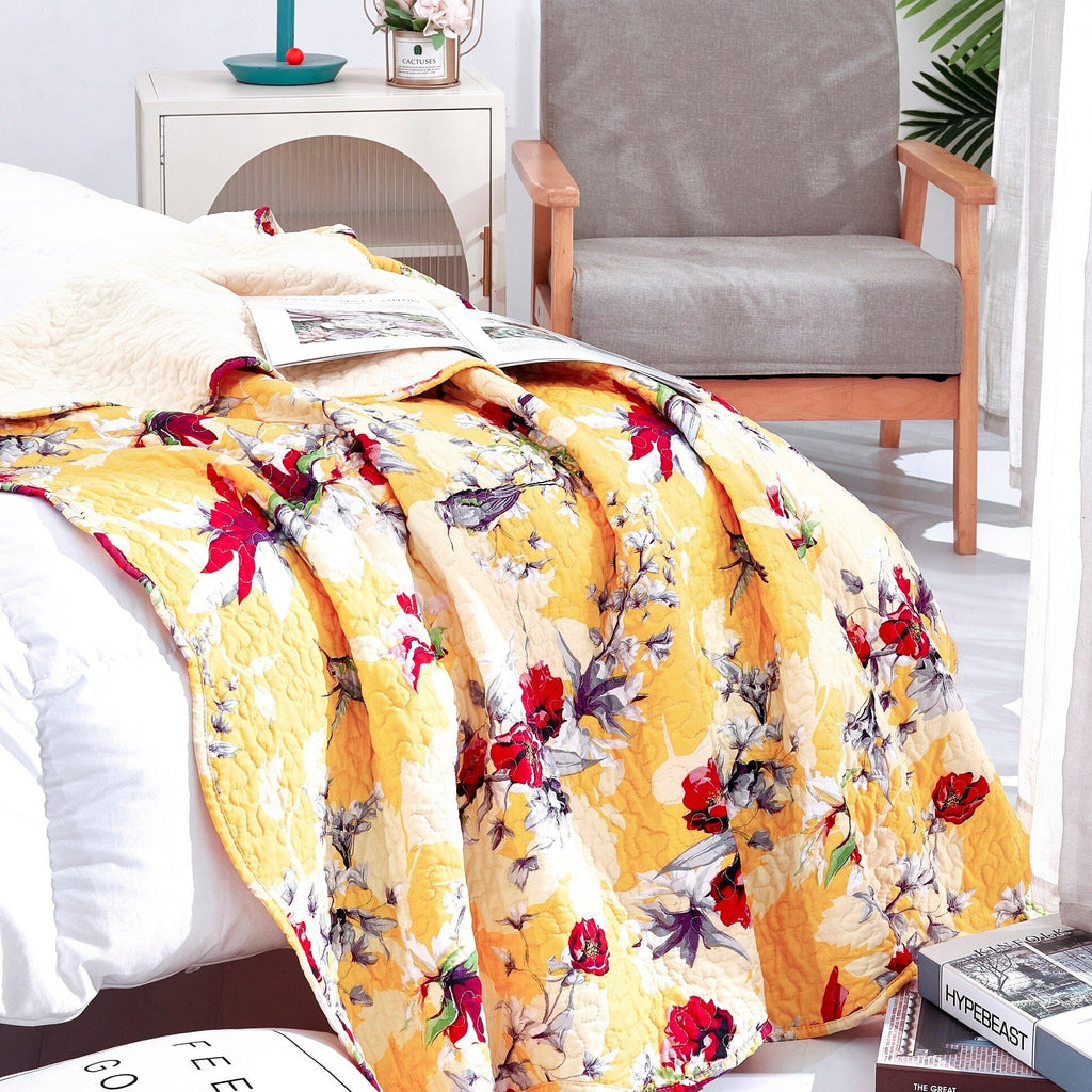 DaDa Bedding Yellow Floral Quilted Throw Blanket - Hummingbirds Farmhouse Red Flowers for Couch, Sofa or Bed- Scalloped Edges - 50 x 60 - Che Cose Belle