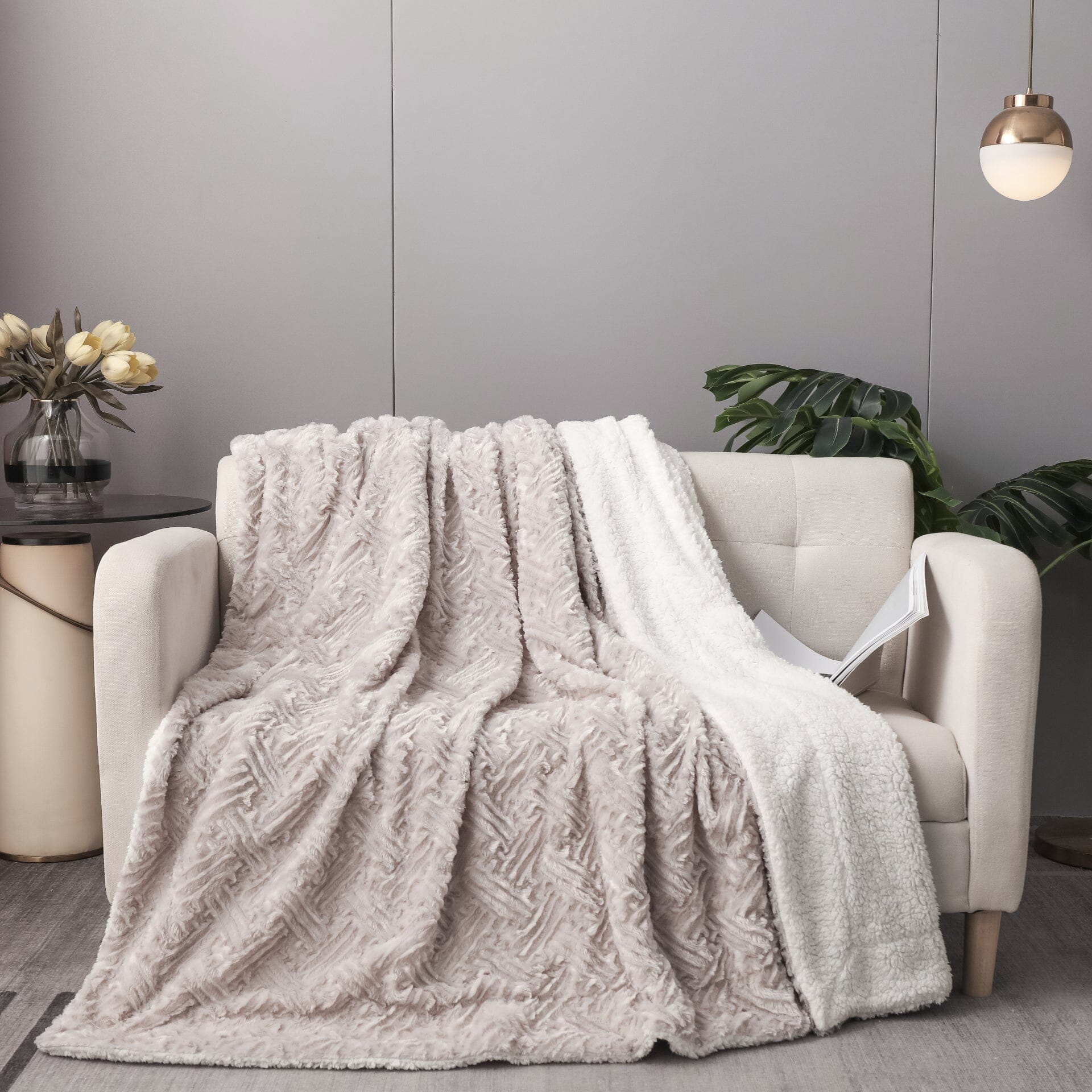 DaDalogy Lavender Grey Faux Fur Sherpa Throw Blanket - Che Cose Belle