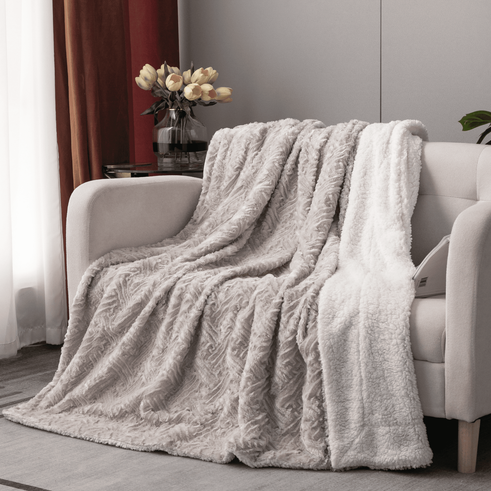 DaDalogy Lavender Grey Faux Fur Sherpa Throw Blanket - Che Cose Belle