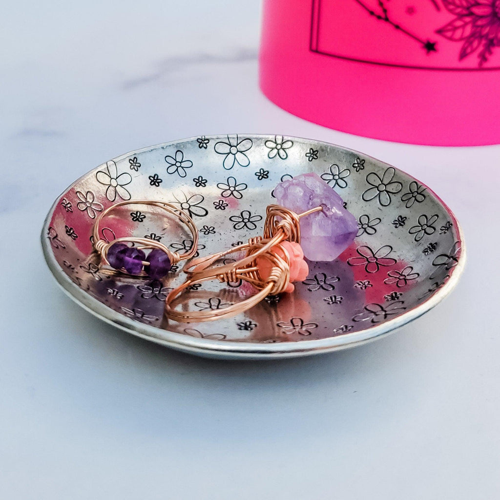 Daisy Pewter Ring Dish - Che Cose Belle