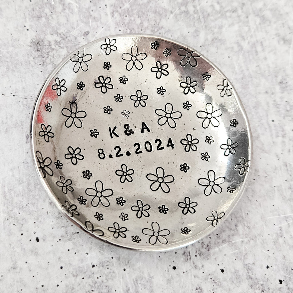 Daisy Pewter Ring Dish - Che Cose Belle