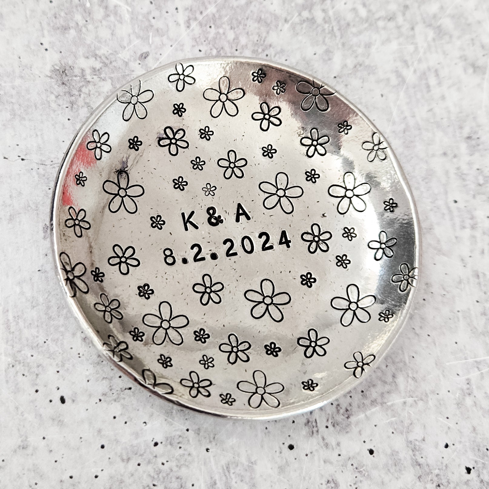 Daisy Pewter Ring Dish - Che Cose Belle
