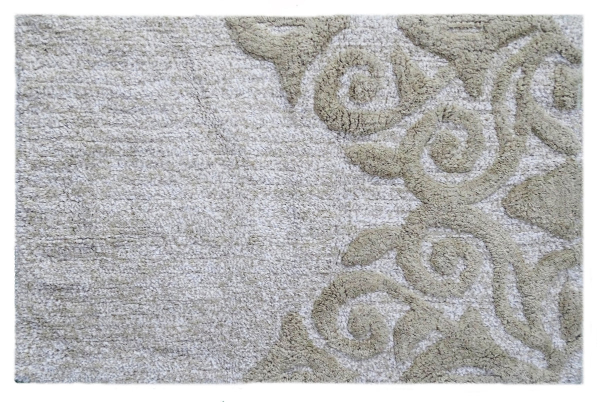 Damask Pattern Bath Rug in Beige & Ivory - Che Cose Belle