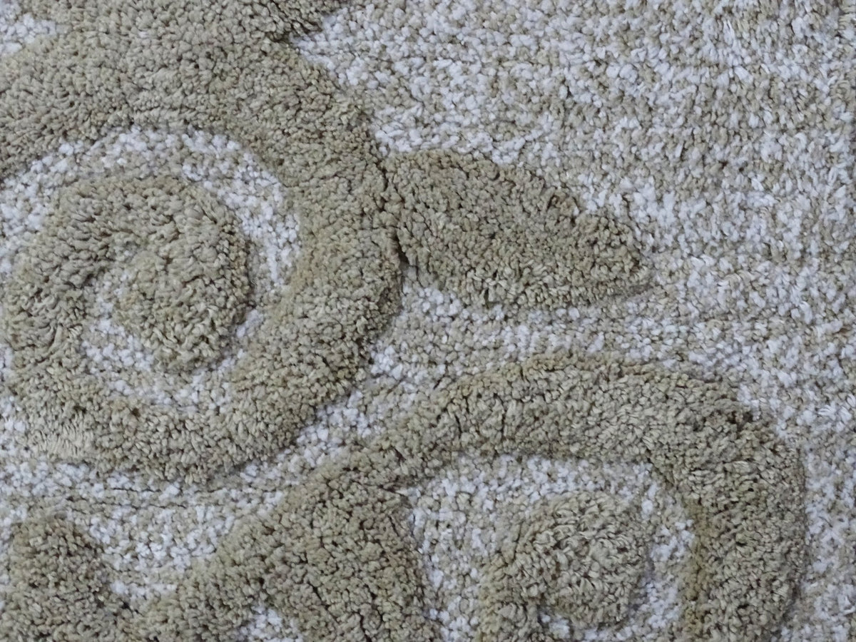 Damask Pattern Bath Rug in Beige & Ivory - Che Cose Belle