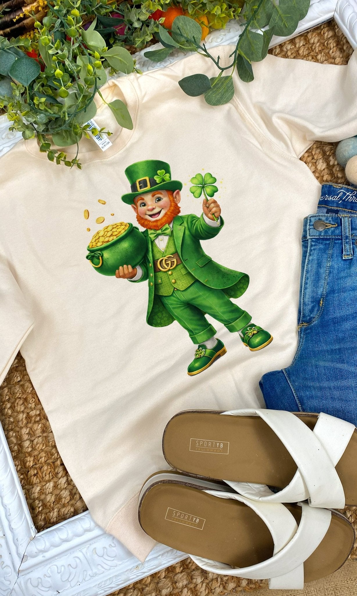 Dapper Leprechaun Graphic Sweatshirt - Che Cose Belle