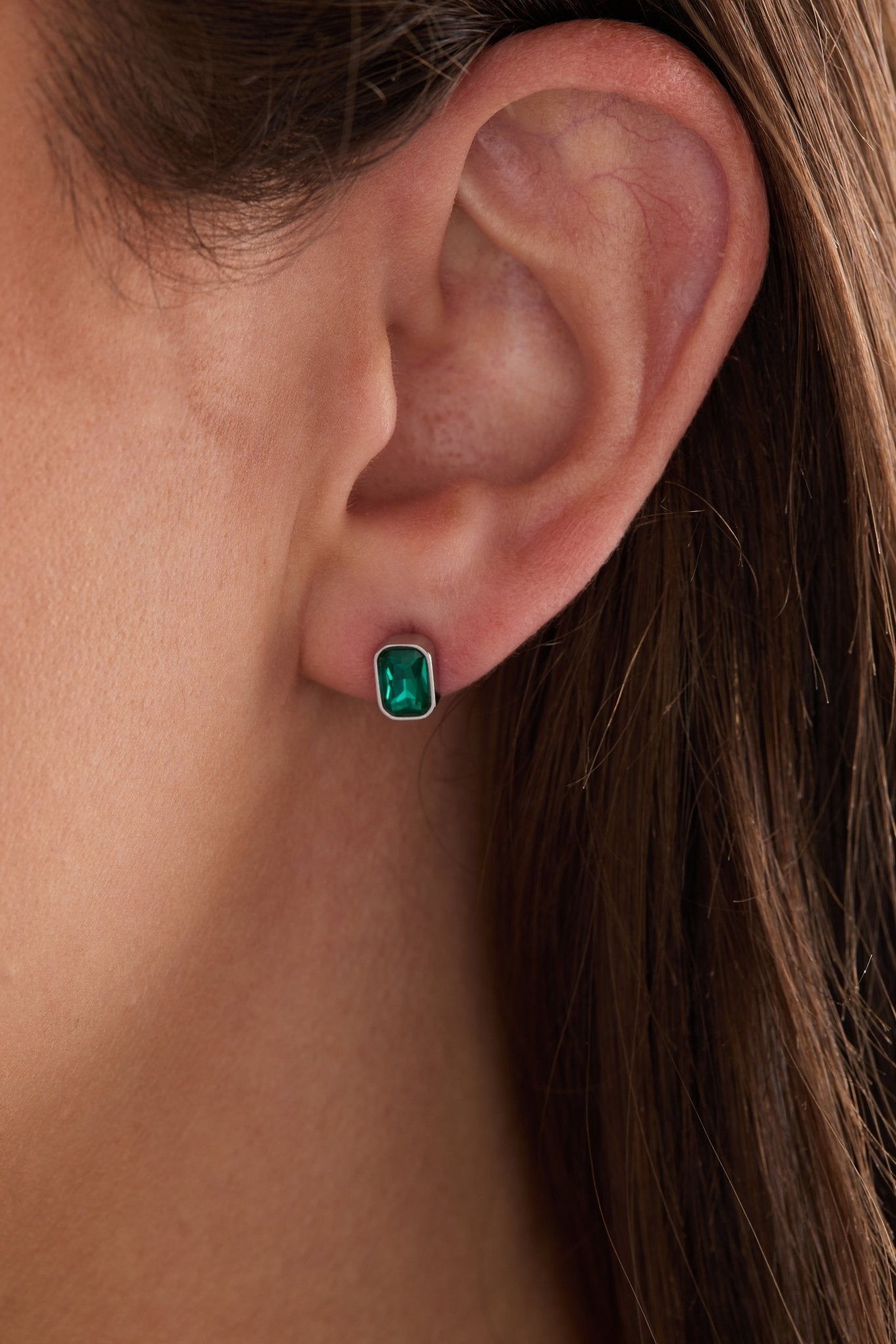 December Emerald - Cut Birthstone Stud Earrings - Che Cose Belle