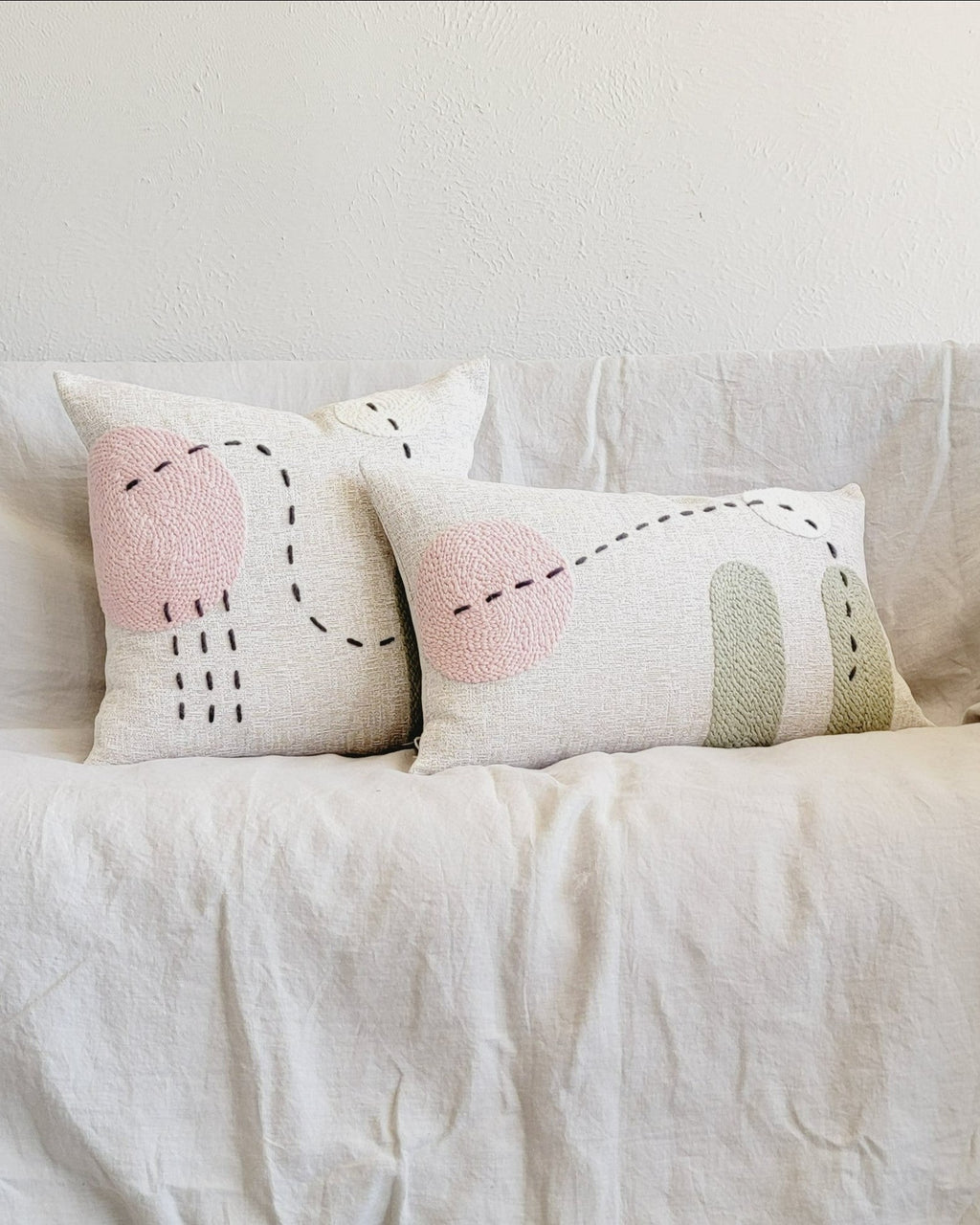 Desert Dawn Throw Pillow - Che Cose Belle