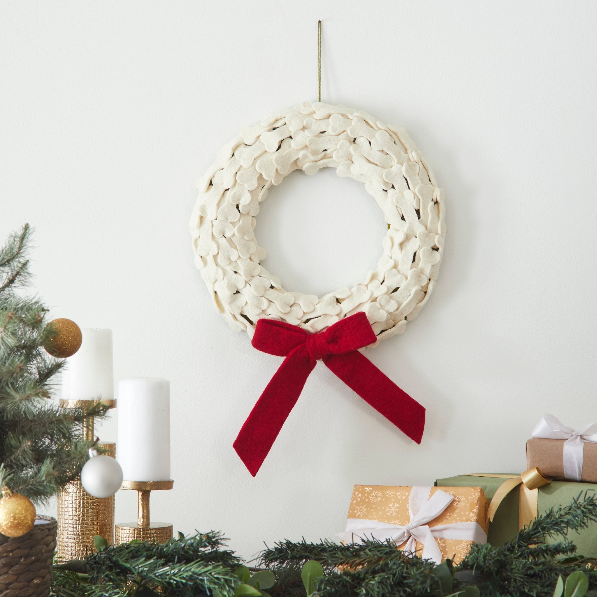 Dog Bones Red Bow Handmade Hand Felted Wool Wreath - 14" Arcadia Home - Che Cose Belle