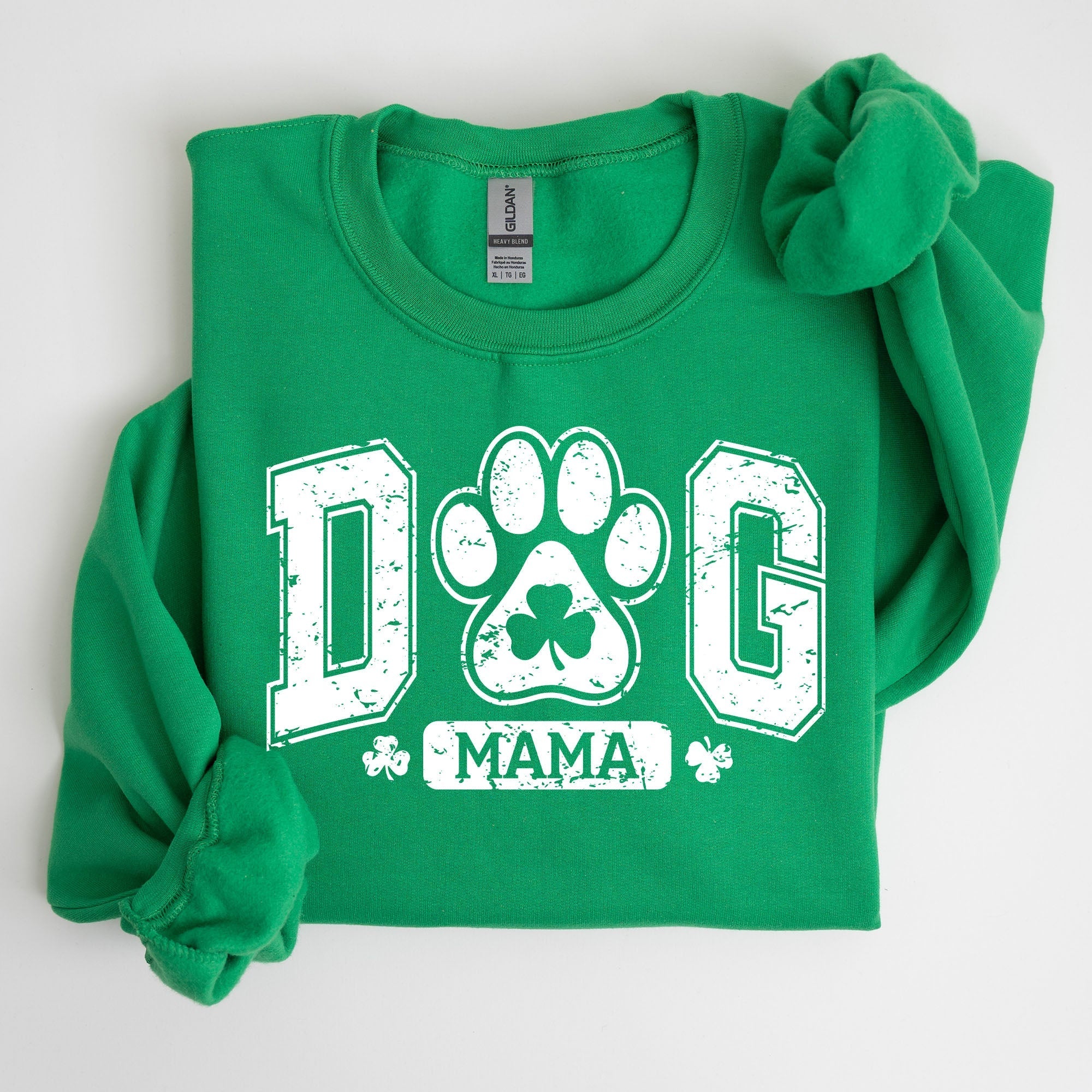 Dog Mama, Coquette, Bow, Shamrock, Clover, Irish, Lucky, Lucky Charm, St Patrick's Day Sweatshirt - Che Cose Belle