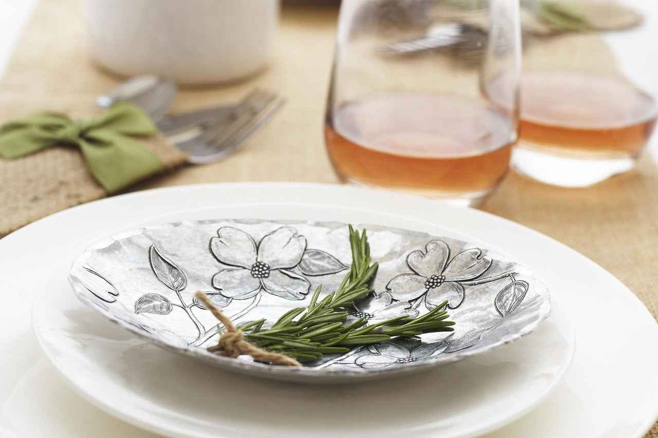 Dogwood 7 Inch Small Oval Dish - Che Cose Belle