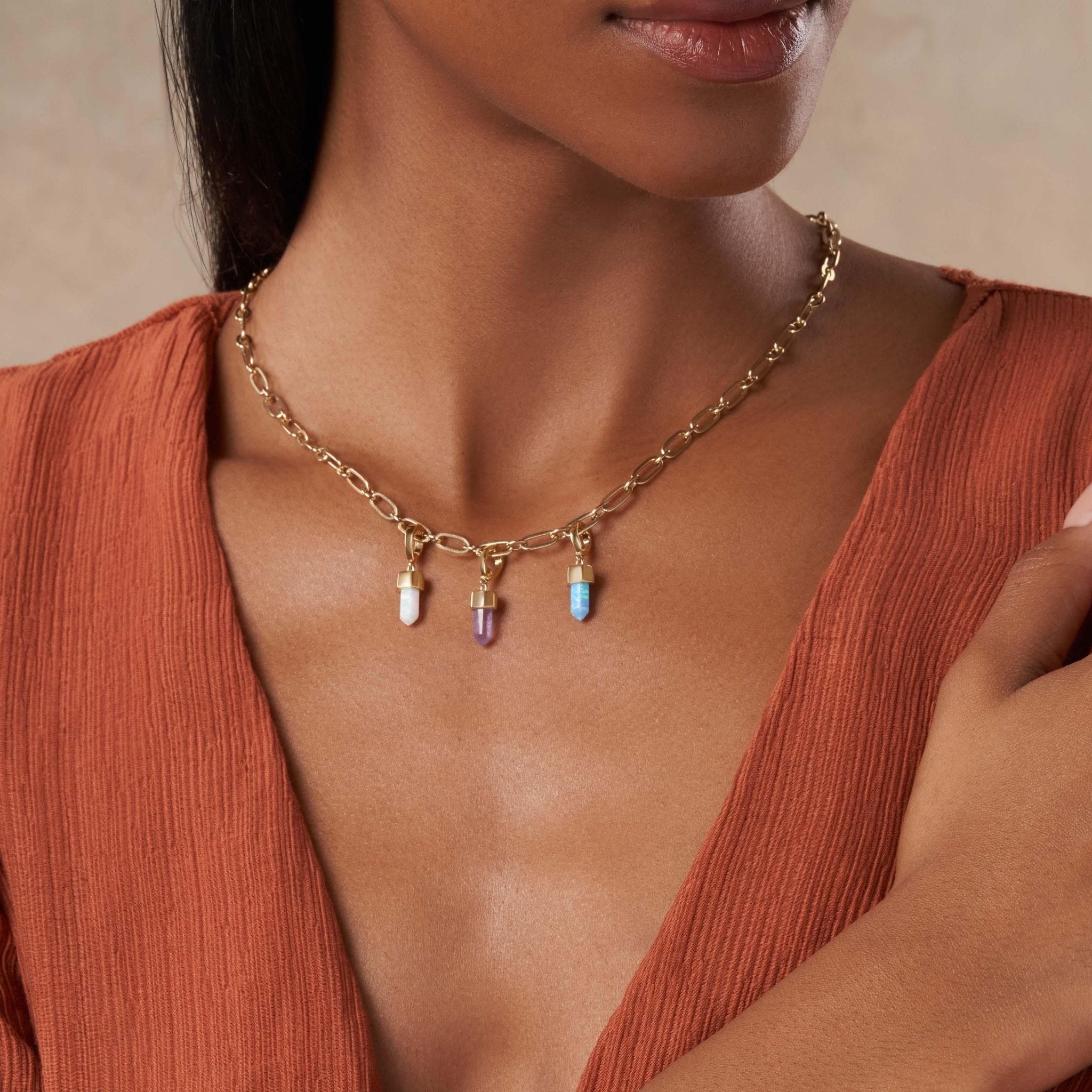 Dream Seeker - White Opal Pointer Charm - Che Cose Belle