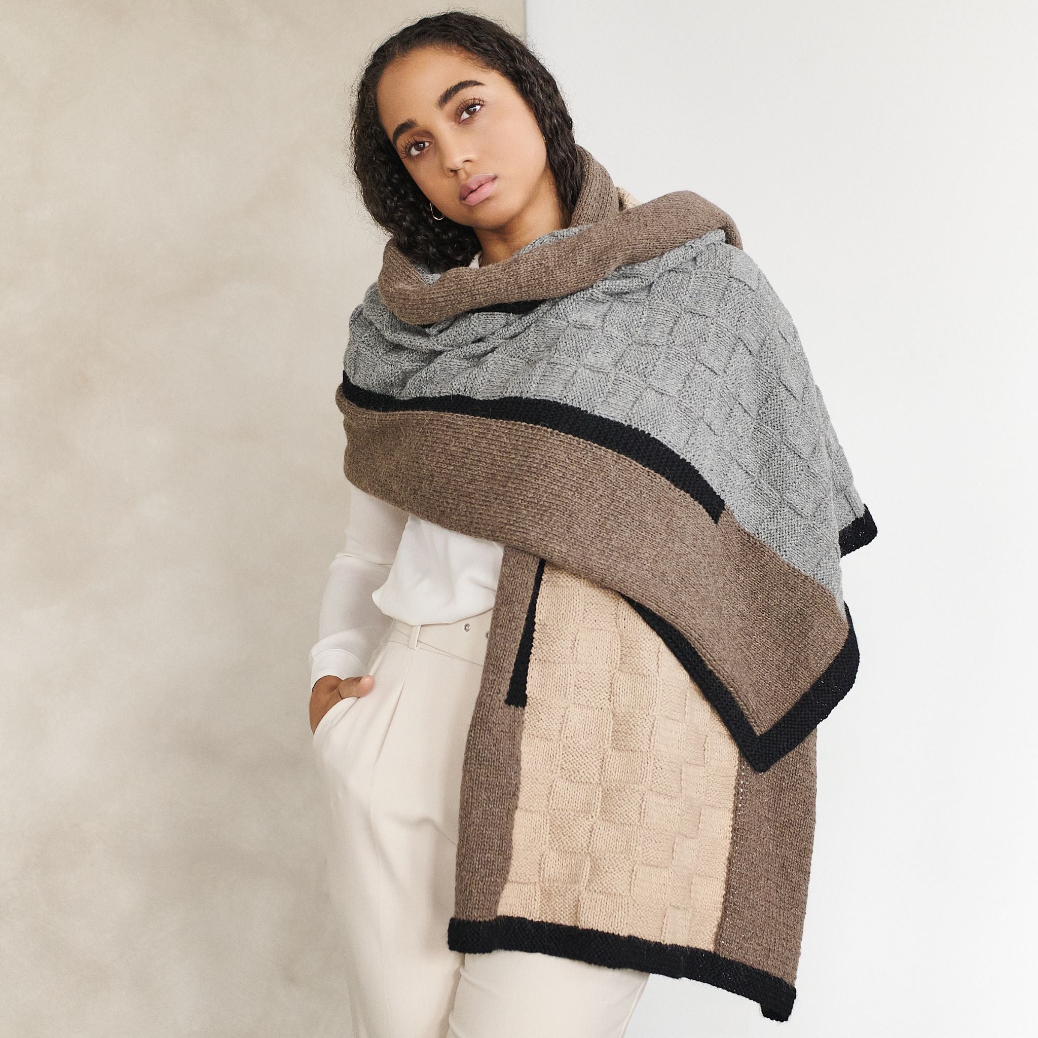 Plush Muhu Brown Gray Hand Knitted Alpaca Blanket Shawl