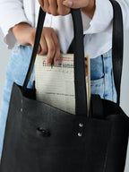 Ebony Elegance Leather Tote - Che Cose Belle